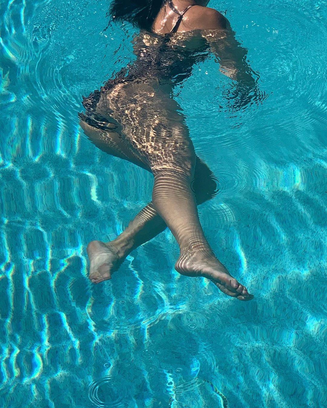 Kourtney Kardashian Drops INSANE Cheetahlious Bikini Shots With Full Underwater Booty The