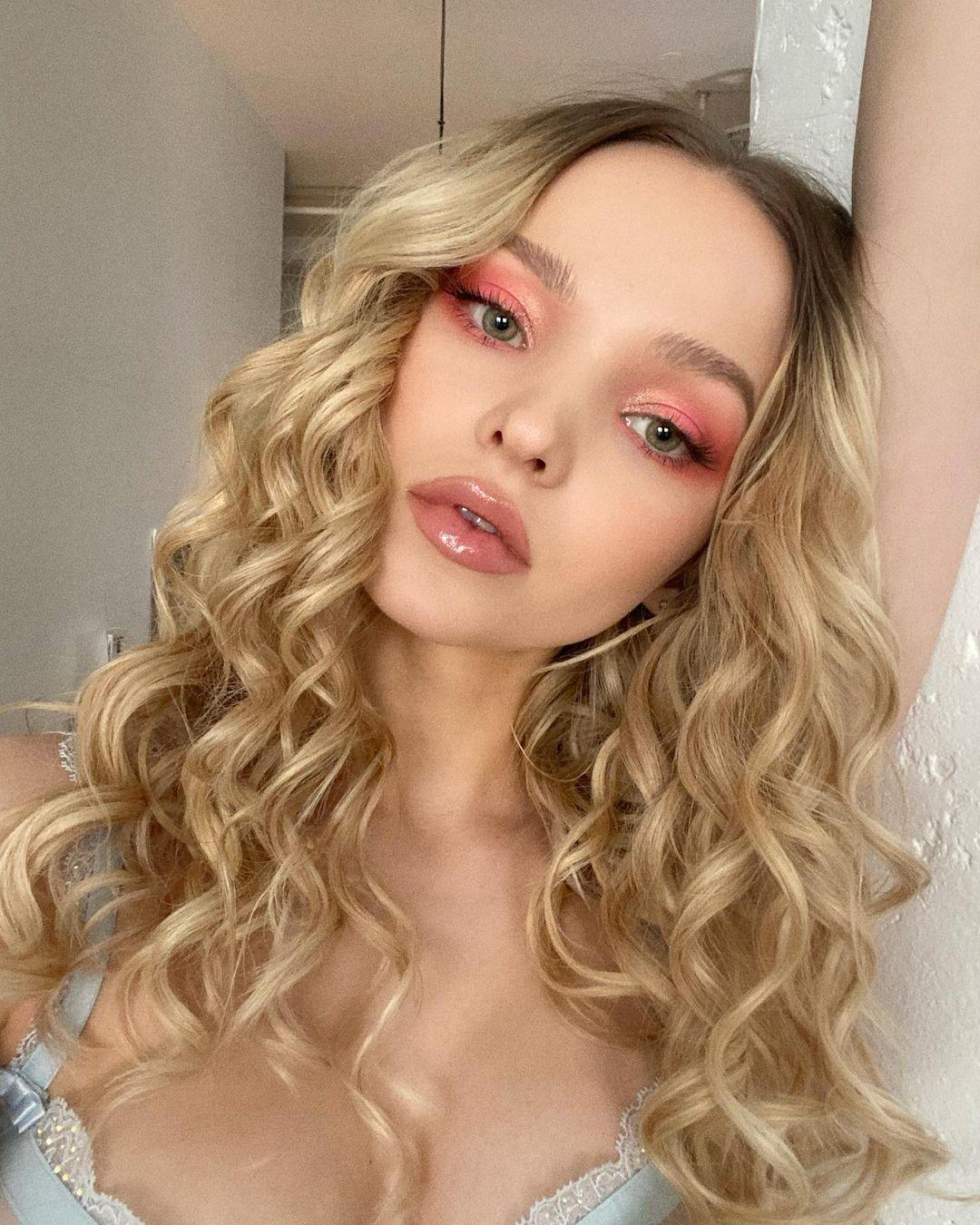 Dove Cameron Shows Off Unreal Body In Barely There Bralette The Blast