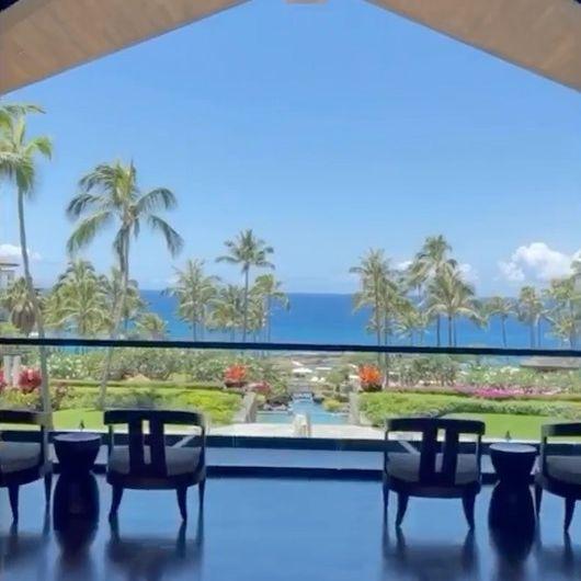 Britney Spears showing hotel room in Hawaii