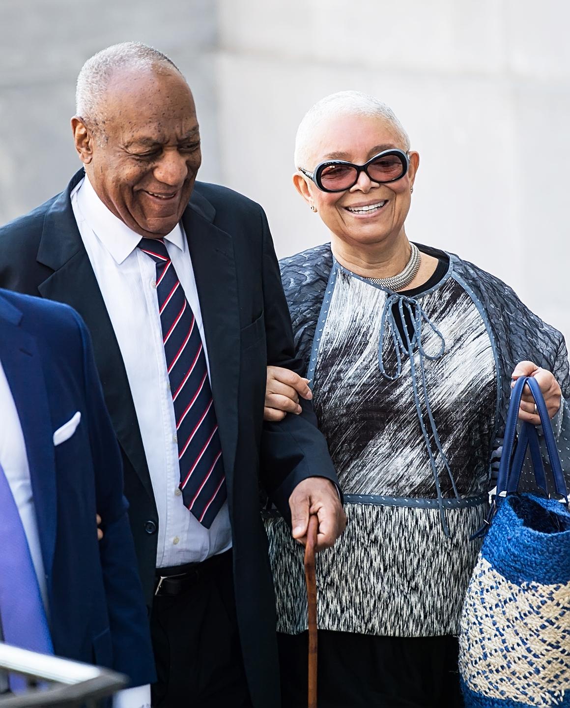 Bill Cosby's Wife Spotted With No Wedding Ring