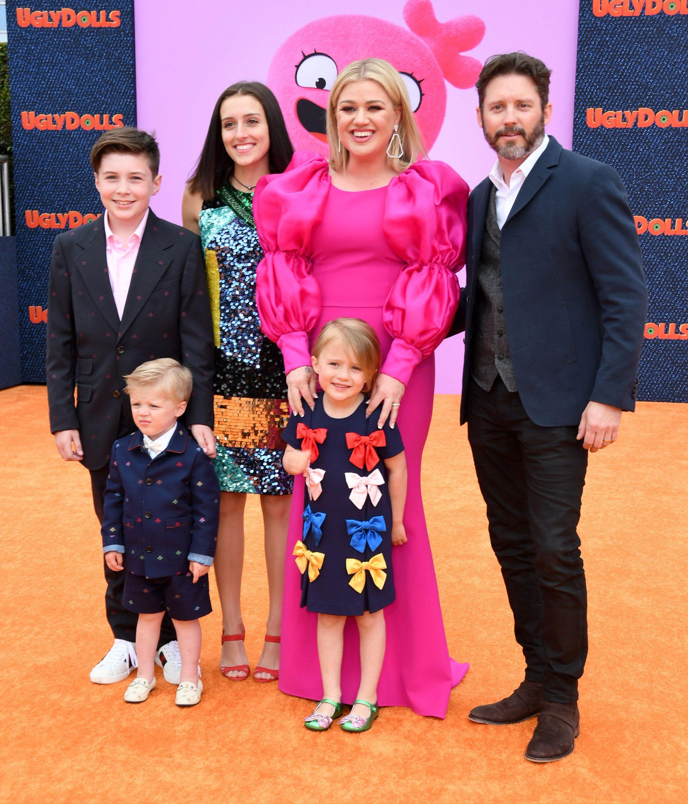 Kelly Clarkson Wants A Divorce ASAP