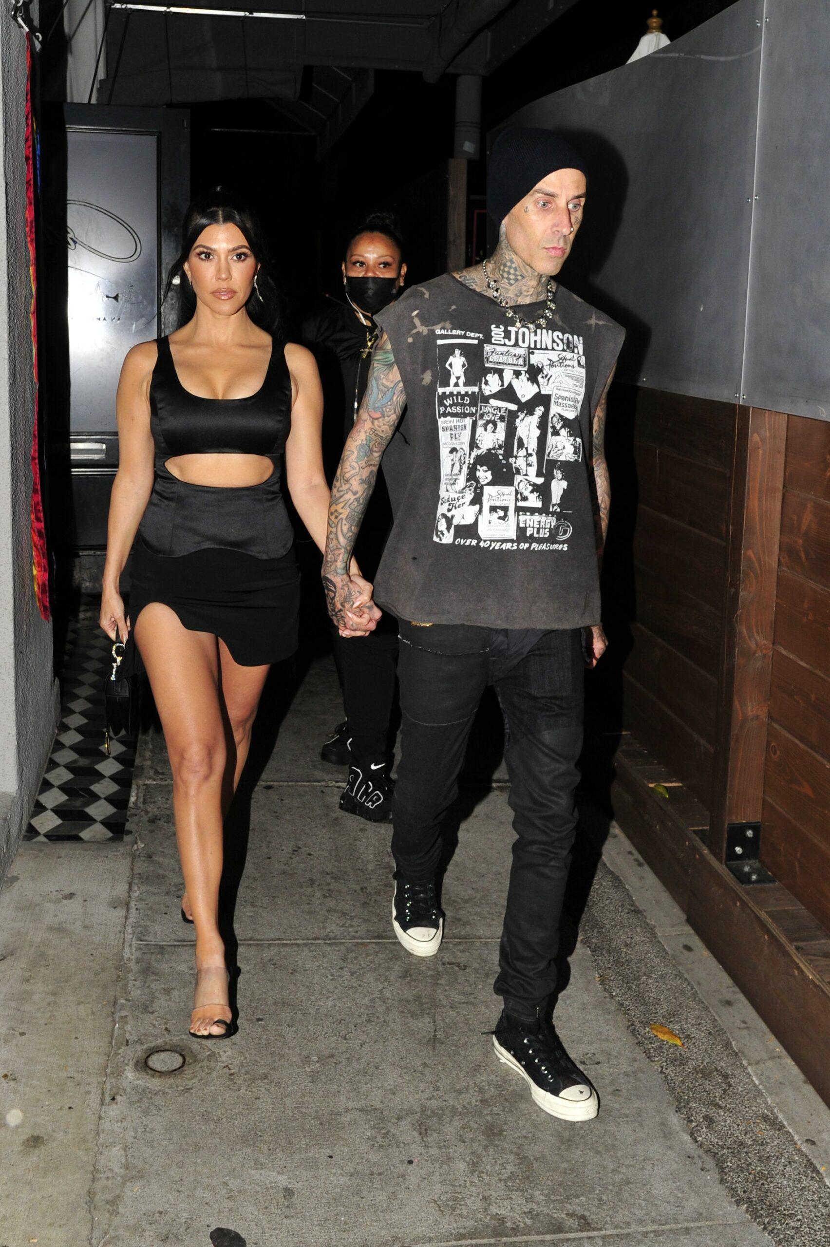 Kourtney Kardashian and Travis Barker dine at Craig apos s