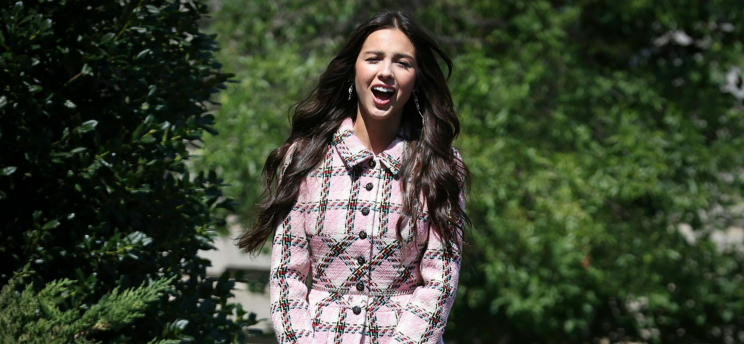 Olivia Rodrigo meets with President Joe Biden and Dr Anthony Fauci