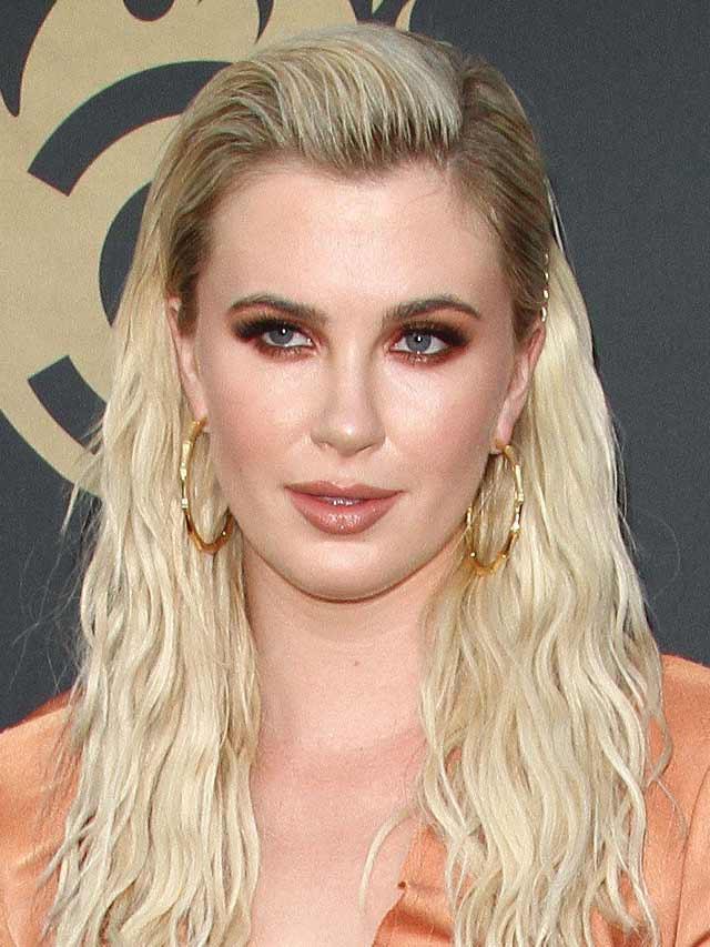 Ireland Baldwin Heats Up Instagram In Lace Underwear