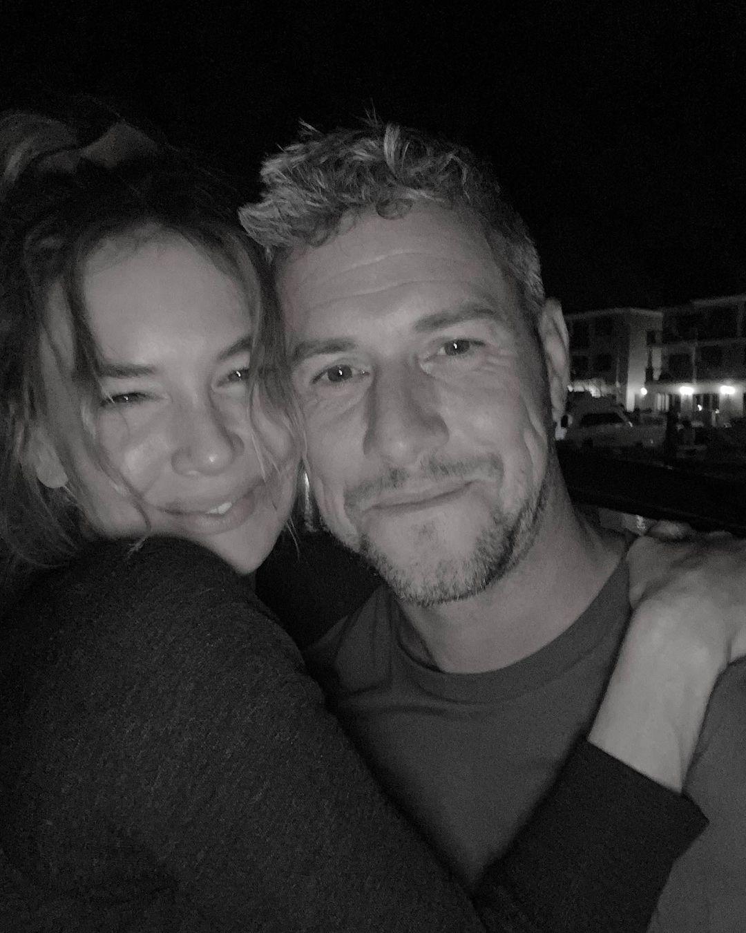 Renée Zellweger And Ant Anstead Go Instagram Official After 3 Months Of Dating! 