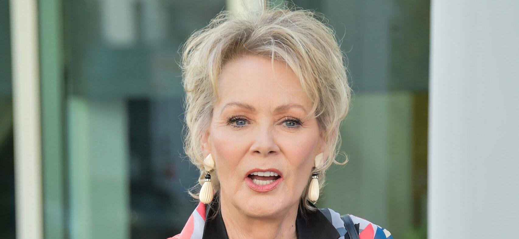 Jean Smart Dedicates Emmy Win To Late Husband Richard Gilliland: ‘I Would Not Be Here Without Him’