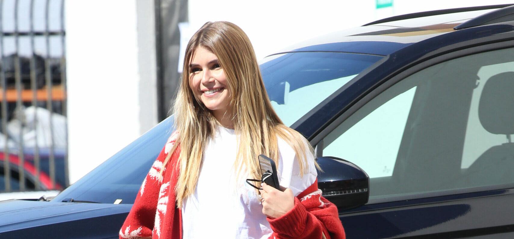 Olivia Jade and Val Chmerkovskiy start week 5 on a good note