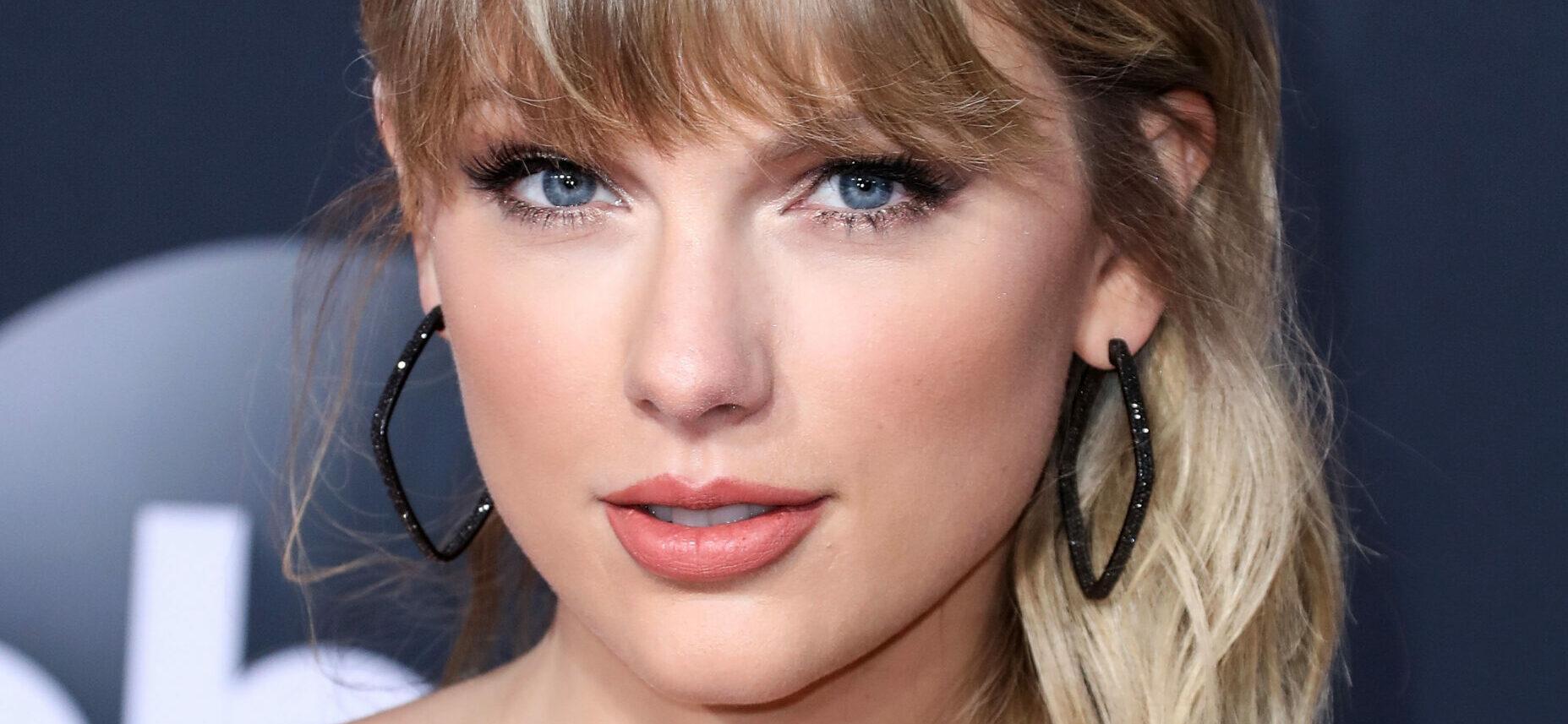 Taylor Swift Fans Respond To Judge’s Ruling In ‘Shake It Off’ Lawsuit