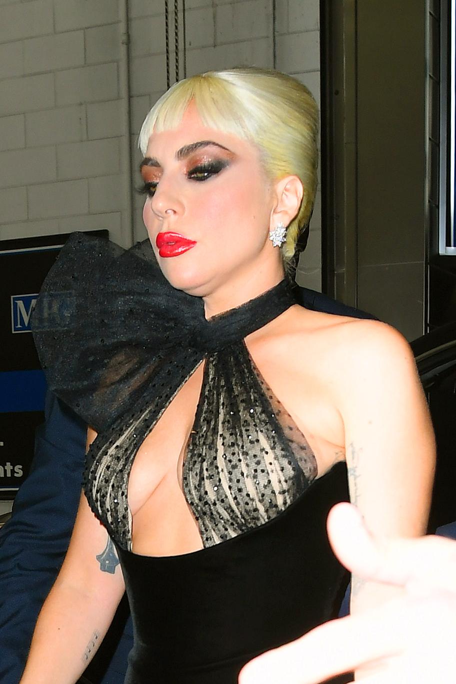 Lady Gaga arrives to the "House of Gucci" NYC premiere