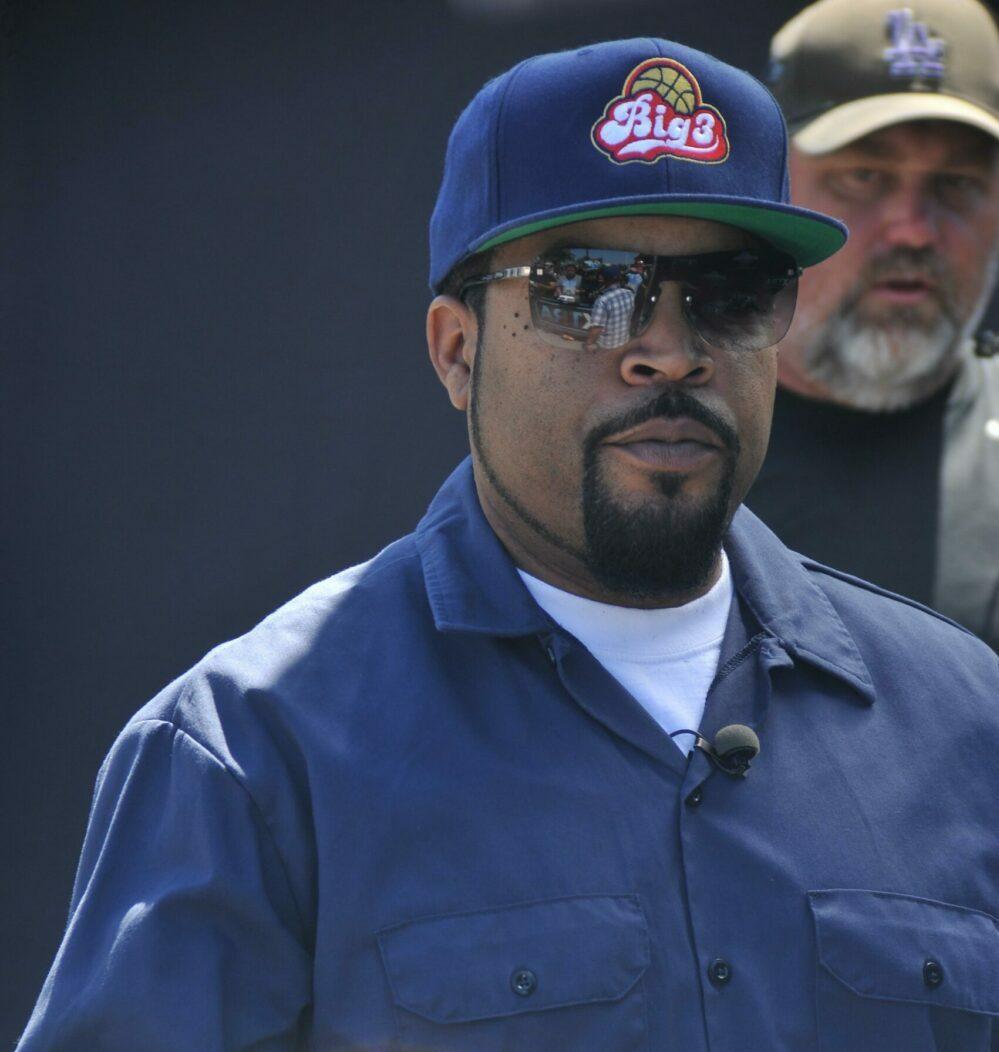 Ice Cube at the Universal Studio to tape Extra