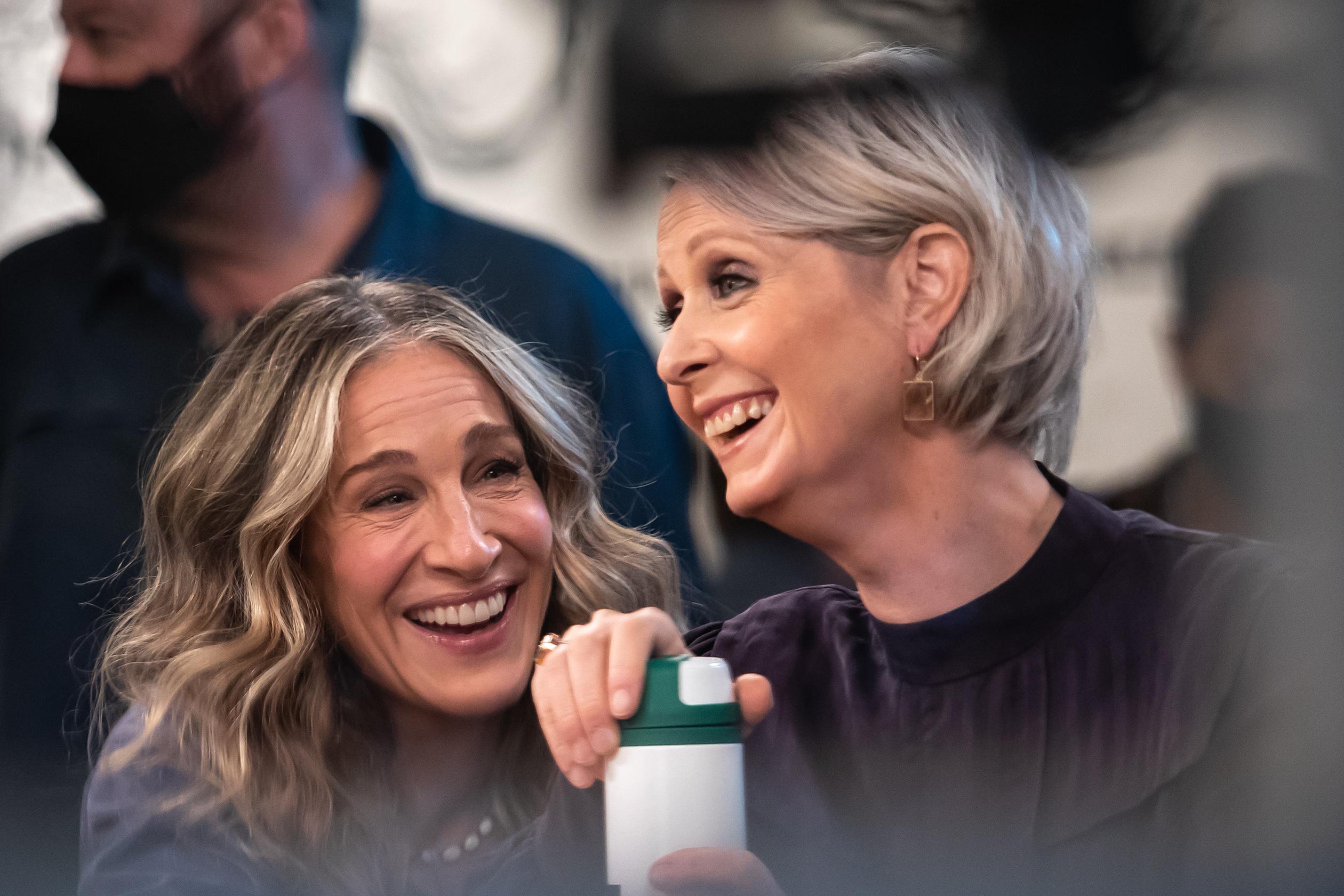 Sarah Jessica Parker Lunches on Shrimp While Filming quot And Just Like That quot