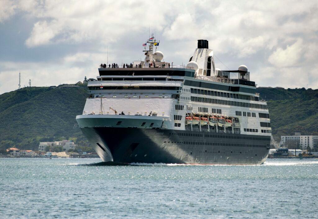 Cruise Ship Maasdam Arrives in San Diego