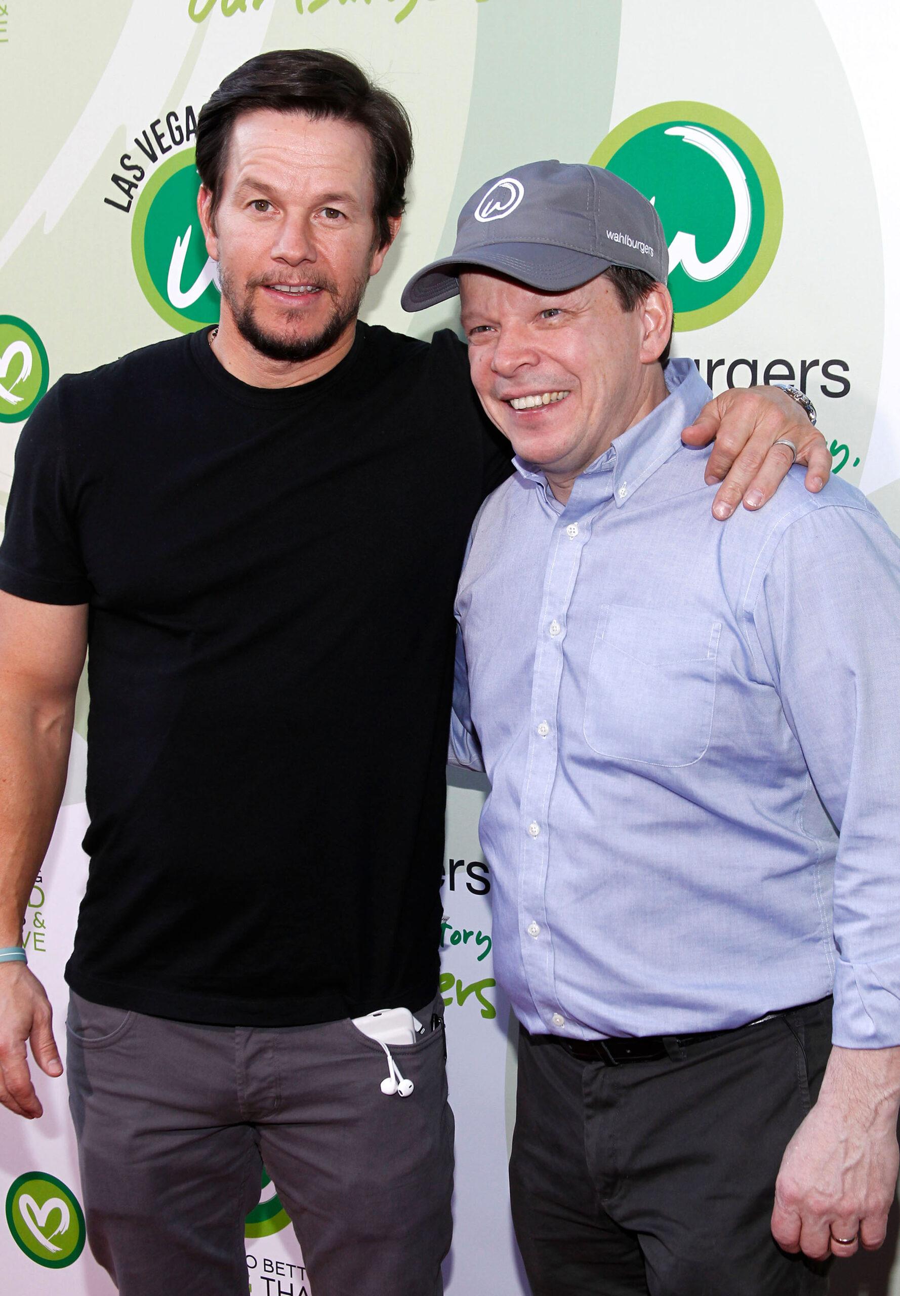 Mark Wahlberg Accused Of Tearing Apart L.A. 'Wahlburgers' In Restaurant Feud