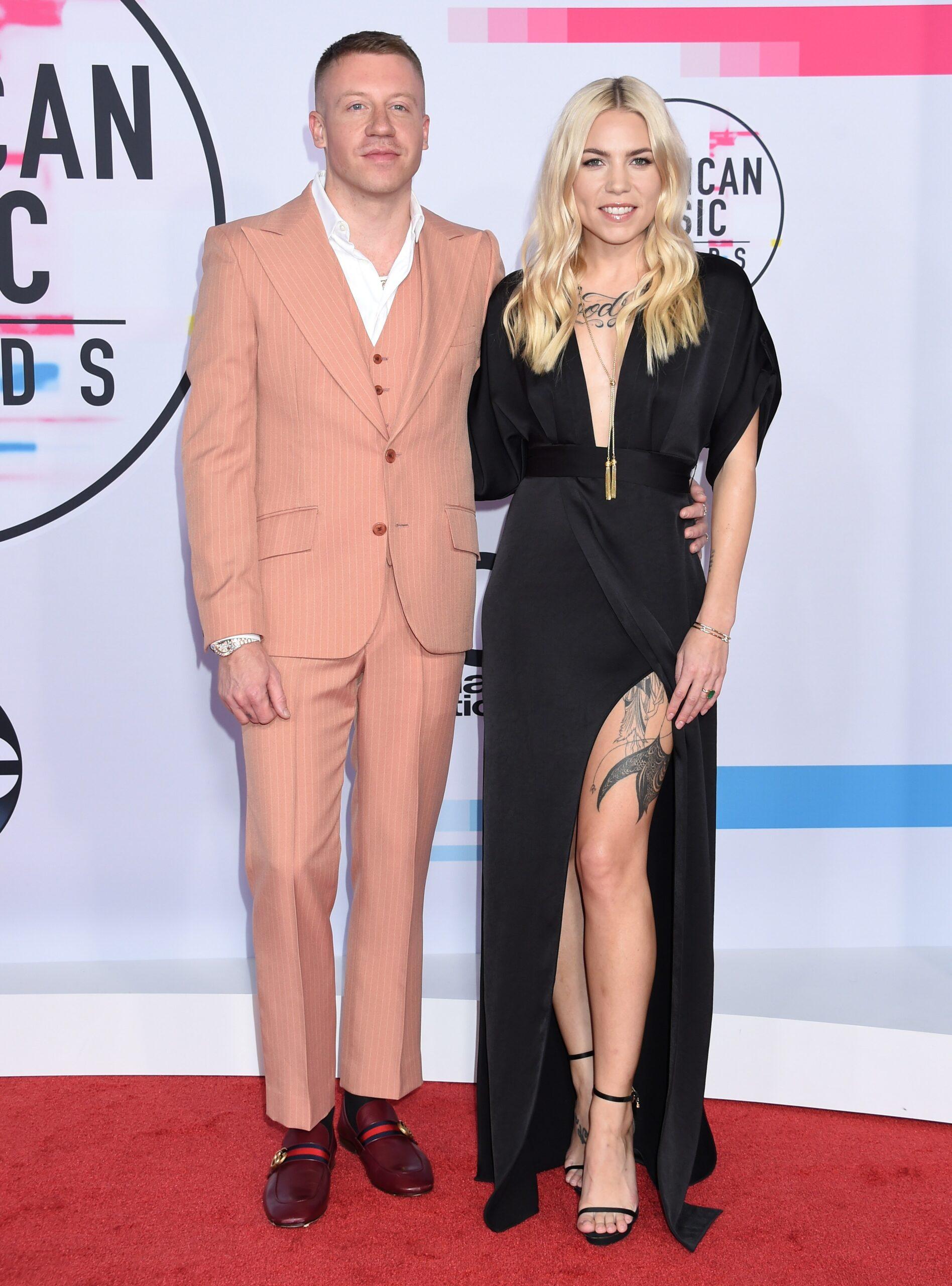 Macklemore & wife at AMAs