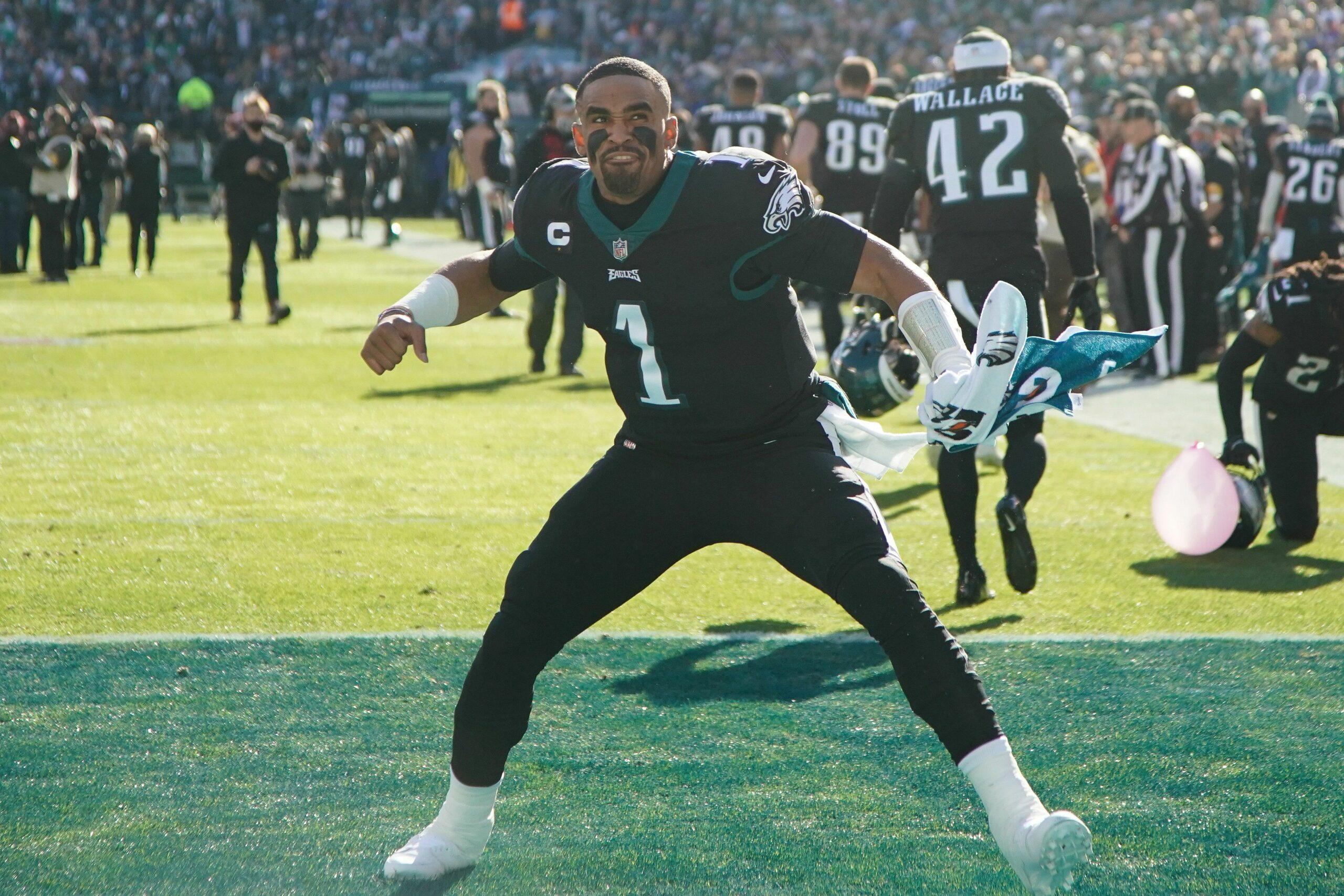 Philadelphia Eagles quarterback Jalen Hurts (1) signals to the crowd before the game against the New York Giants on December 26, 2021 at Lincoln Financial Field. 