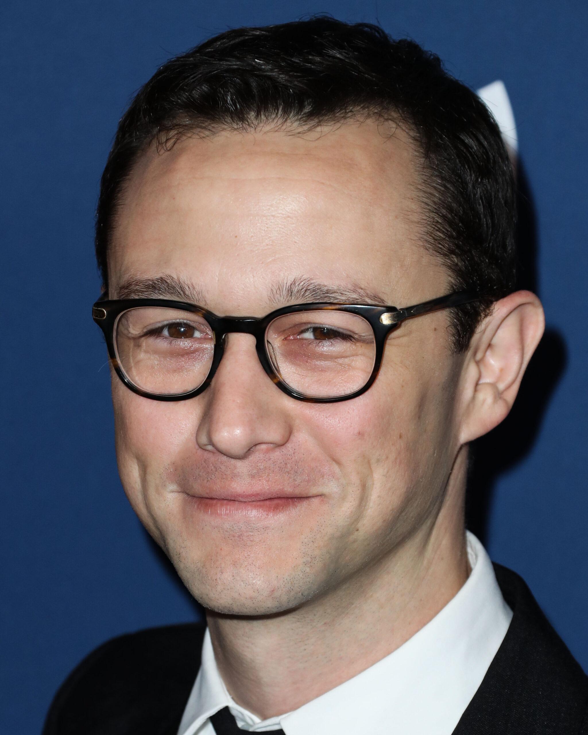 Joseph Gordon-Levitt at the 30th Annual GLAAD Media Awards