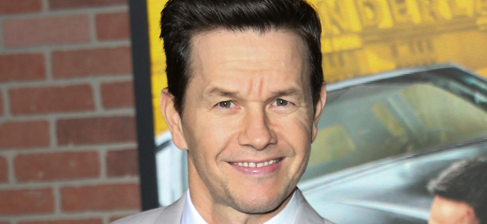 Mark Wahlberg Says He 'Worked Out' With Daughter Ella's Boyfriend(01)