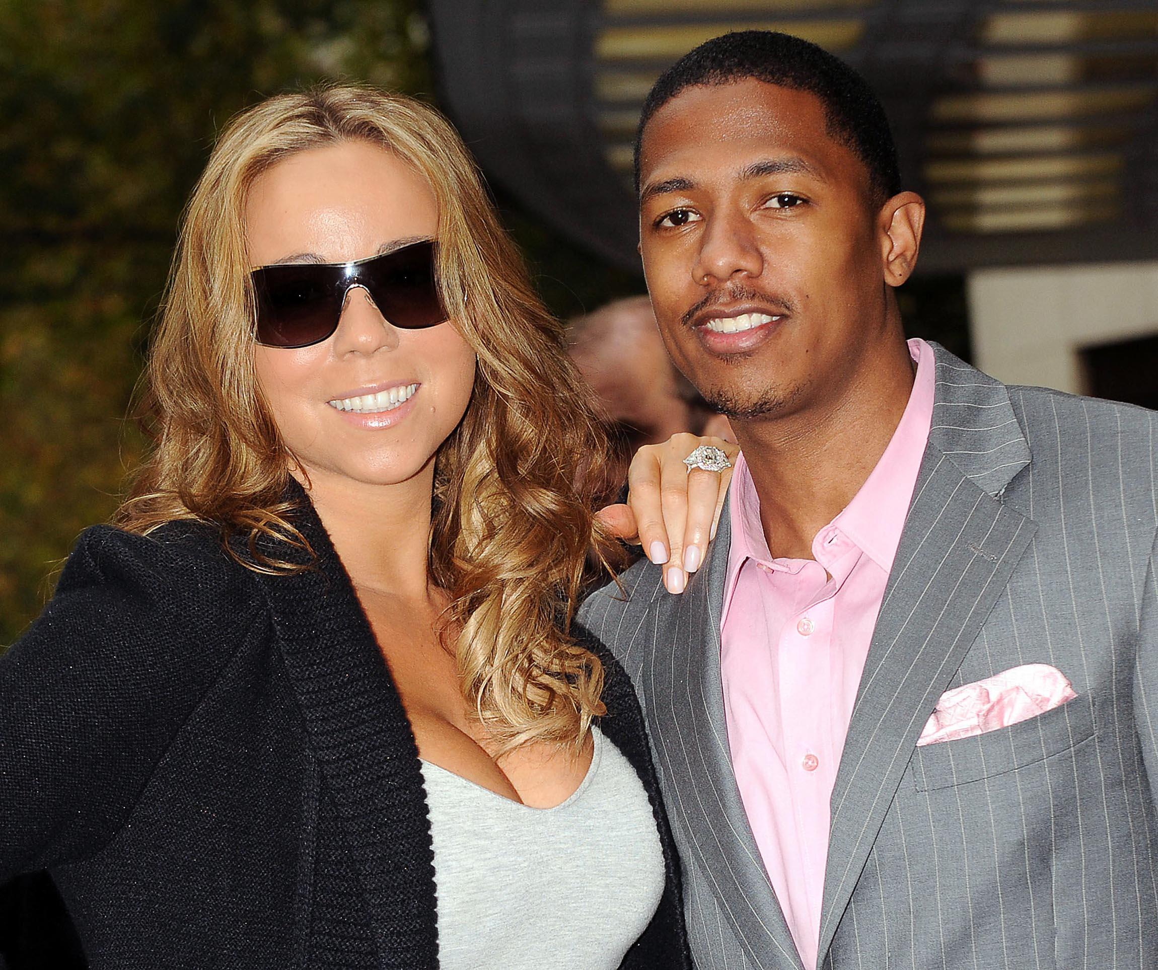 Nick Cannon and Mariah Carey smiling