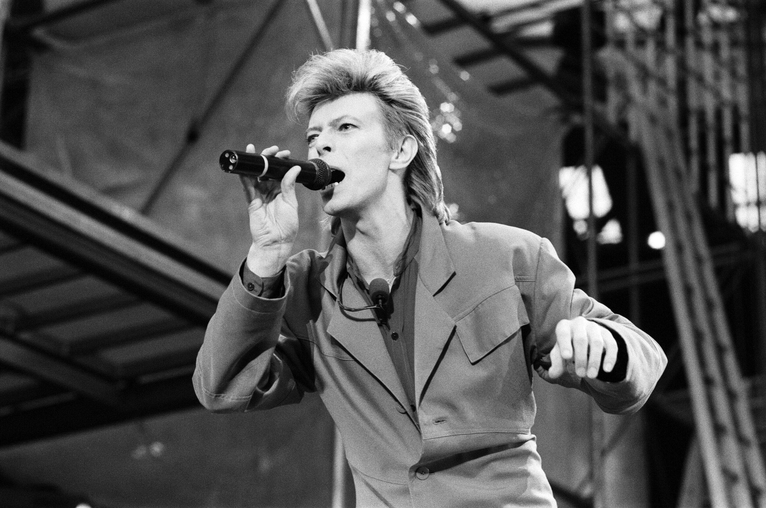 David Bowie performing in 1987