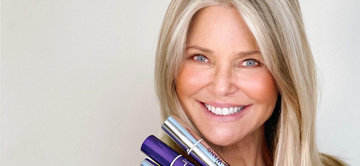 Christie Brinkley shows off ageless beauty for SBLA
