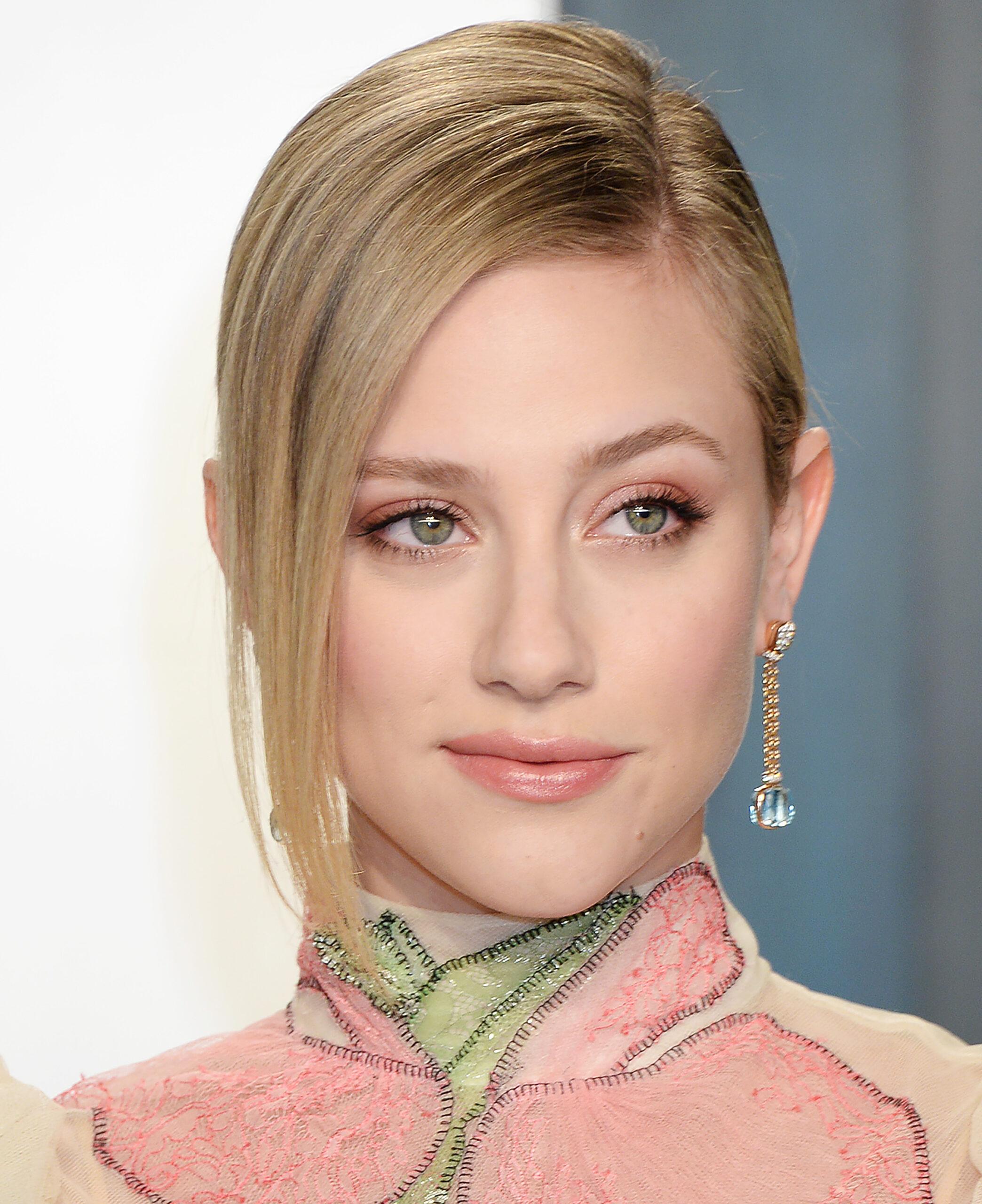 Lili Reinhart