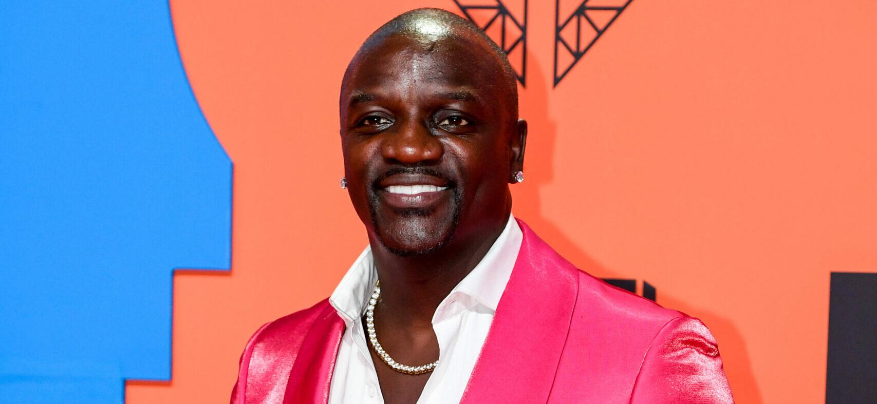 Akon At the MTV European Music Awards 2019 (MTV EMA’s)