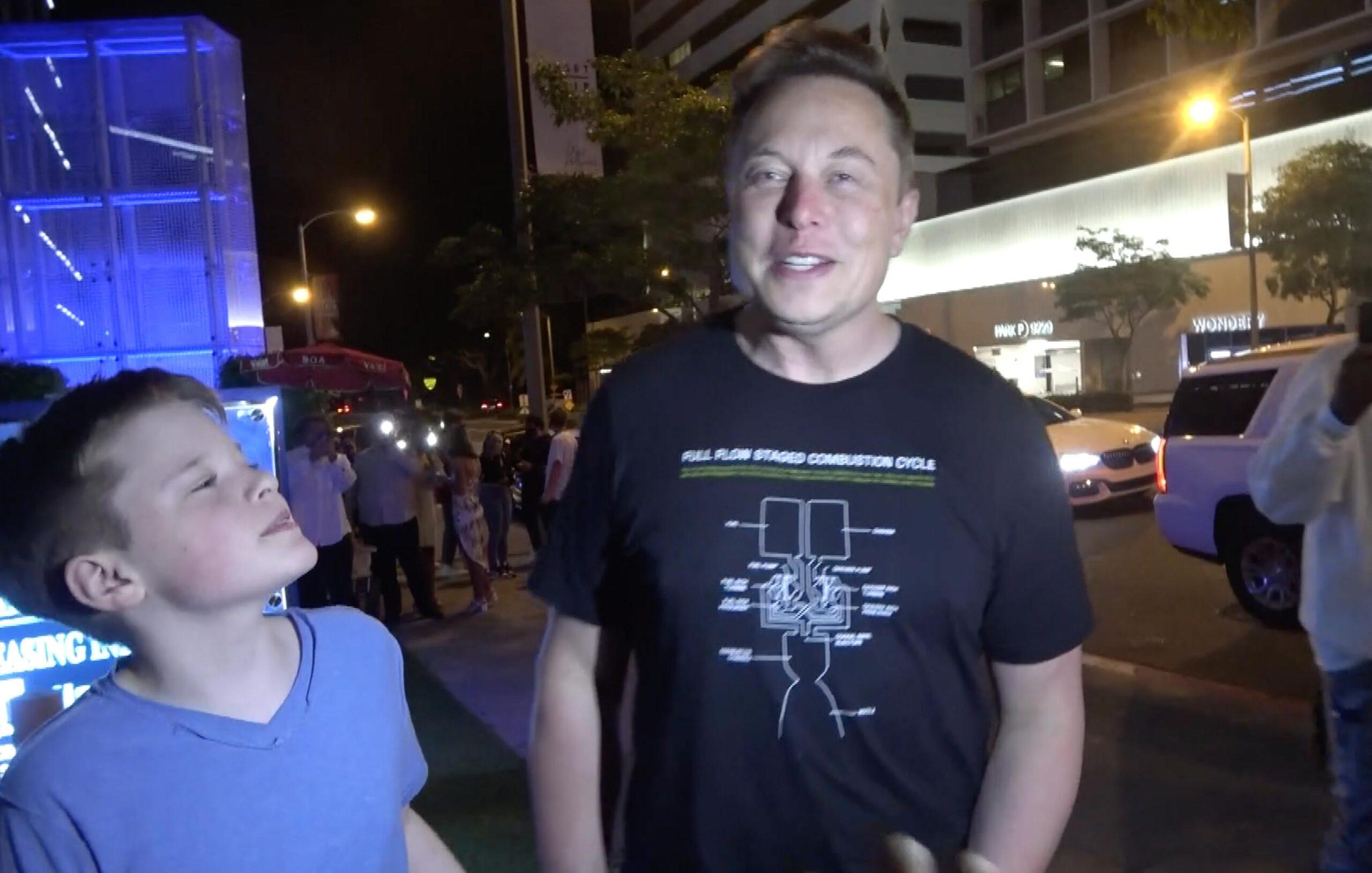 Elon Musk makes a rare appearance with his son as they both arrived to dinner