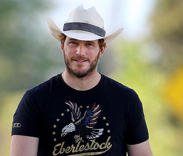 Chris Pratt wears a cowboy hat whilest walking his little daughter Lyla