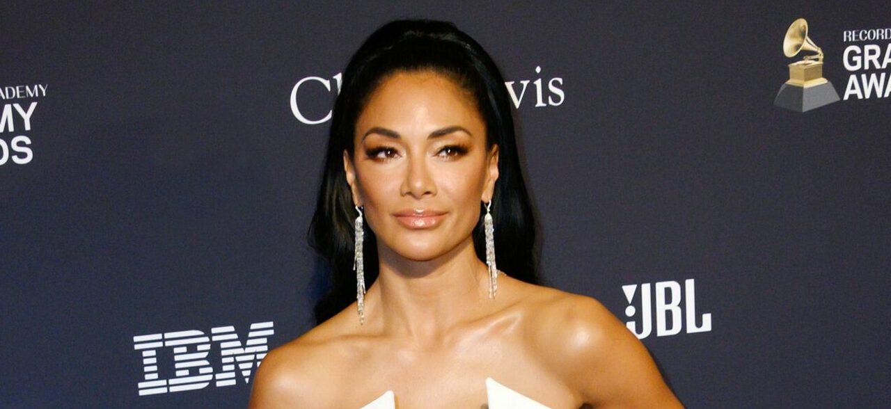 Nicole Scherzinger Puts On Leggy Display In Tiny Floral Bikini