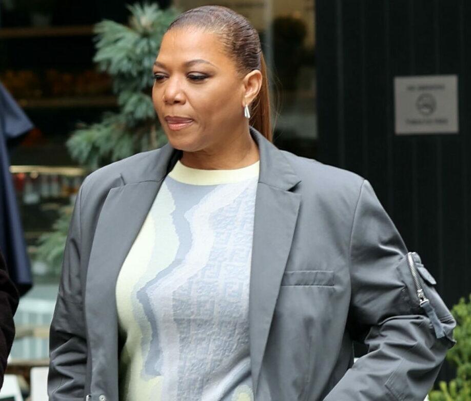 Queen Latifah on set