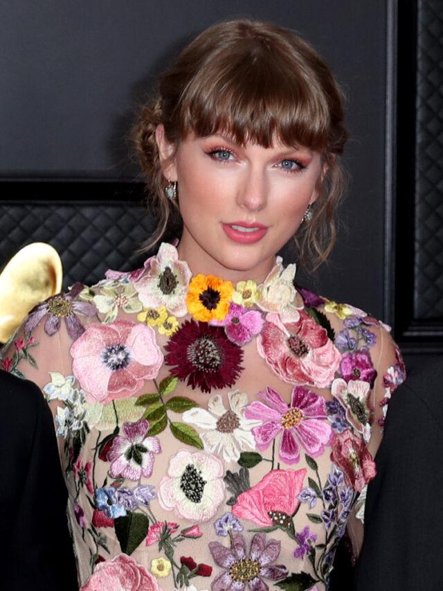 Taylor Swift Stuns in Bejeweled Bodysuit-Style Dress at the MTV