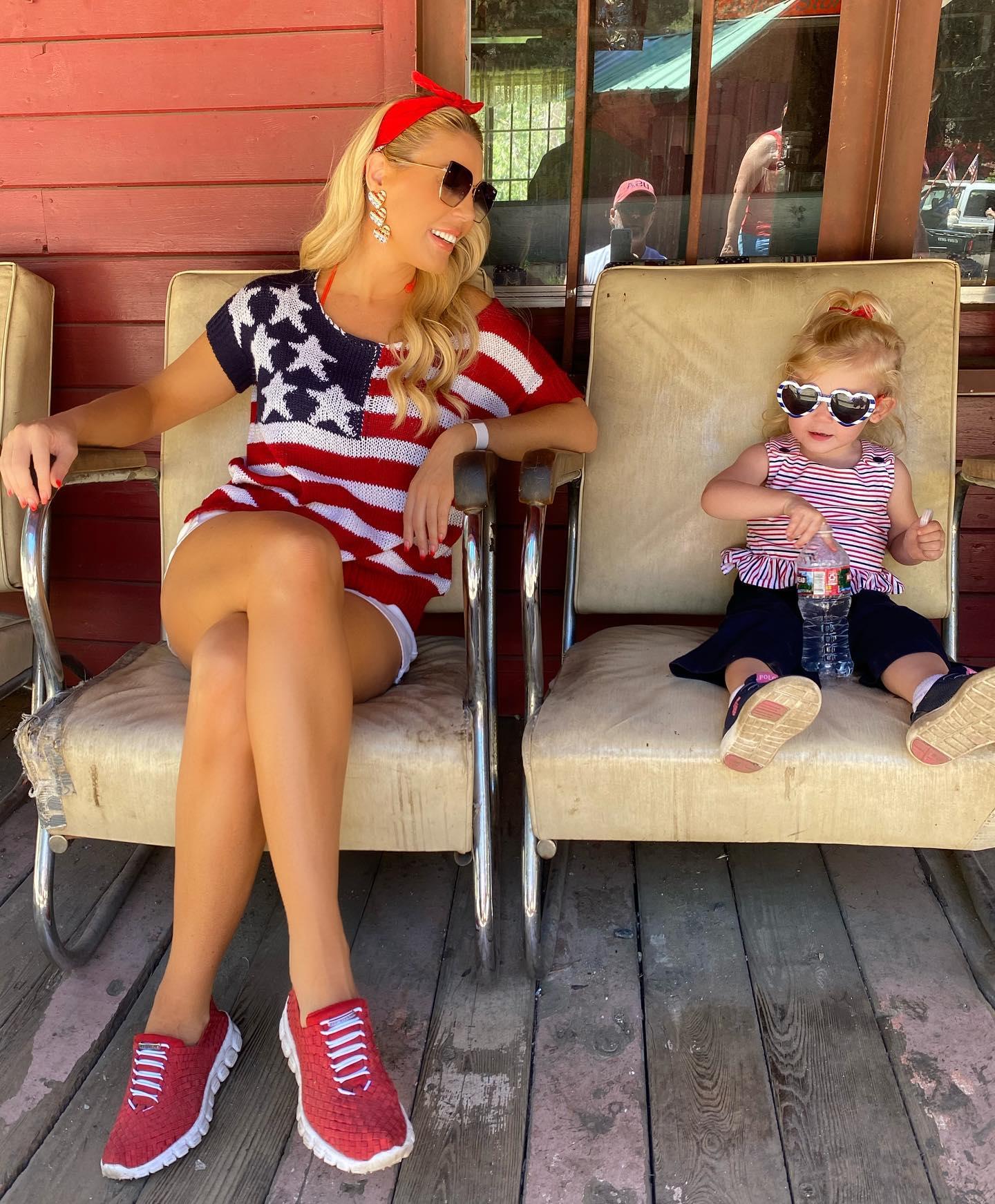 Gretchen Rossi on the Fourth of July with daughter