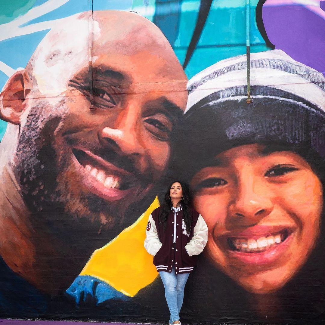 Kobe and Gianna Bryant Mural