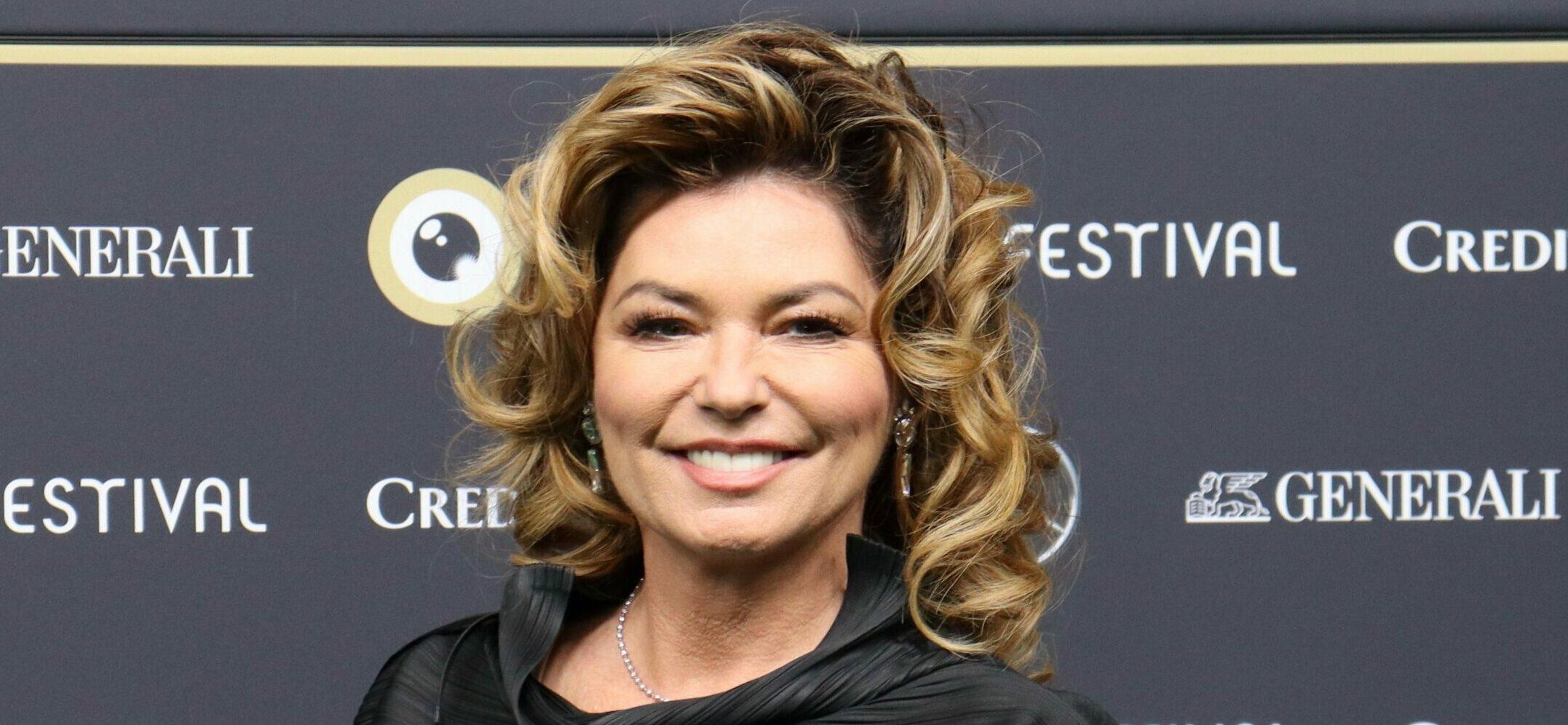 Shania Twain Had To Be Awake And Sing While Undergoing Major Surgery Due To Lyme Disease
