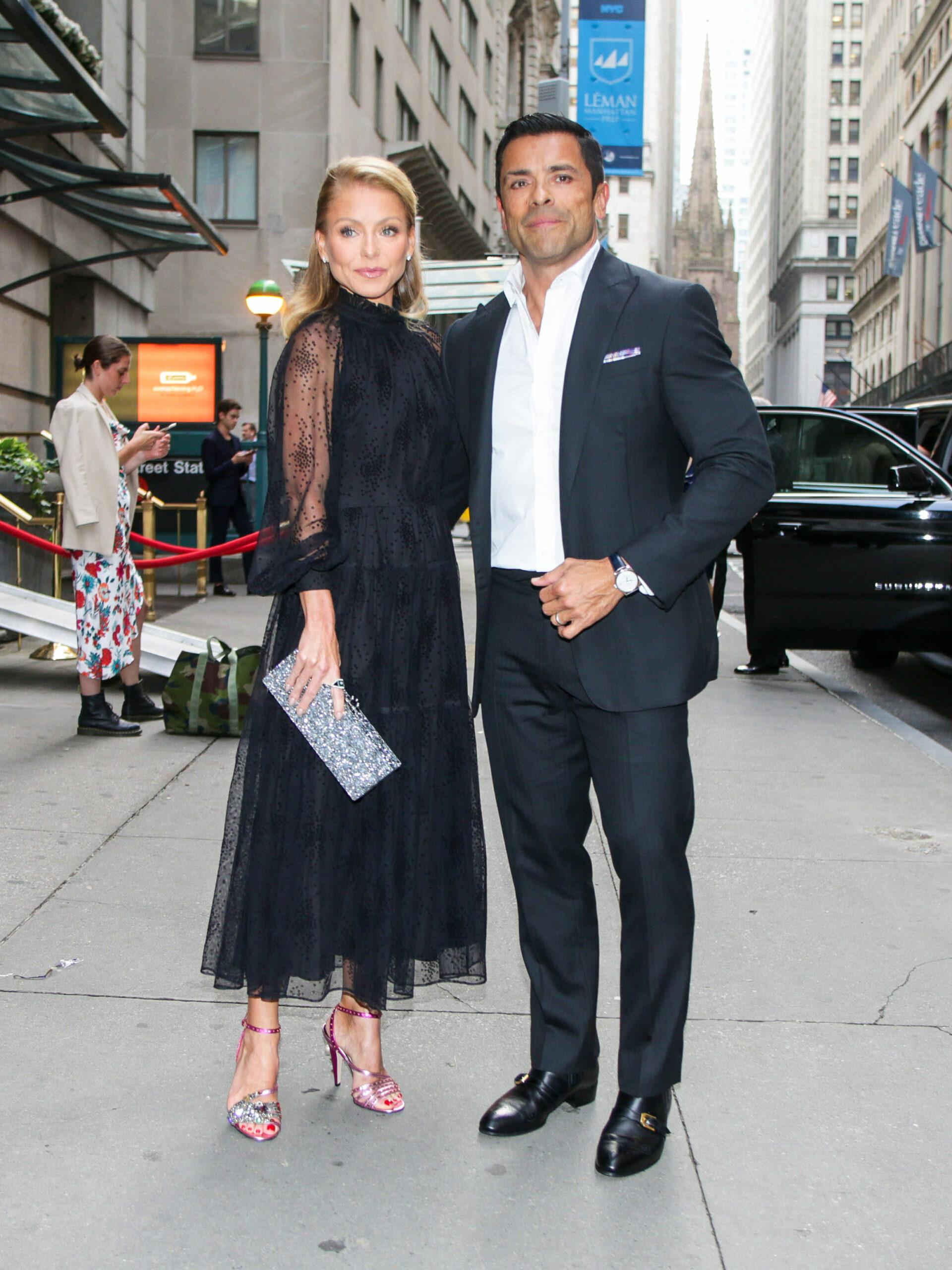 Kelly Ripa and Mark Consuelos