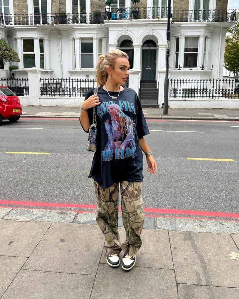 Tallia Storm Checks Her Chest In Cheeky Snaps