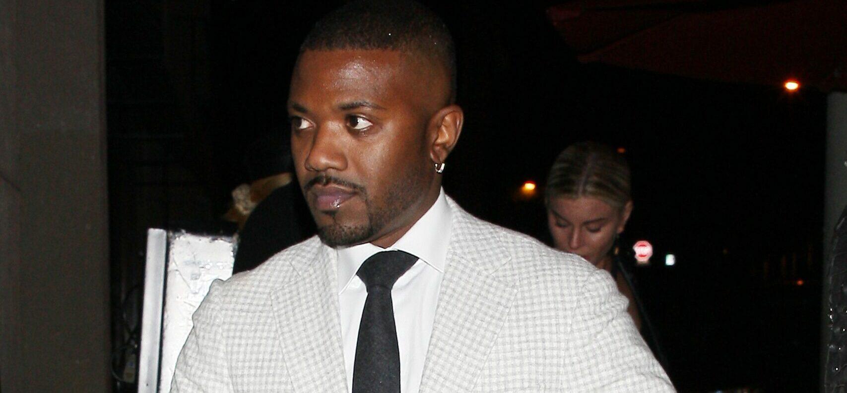 Ray J is looking sharp as he heads to Craig apos s eatery for dinner