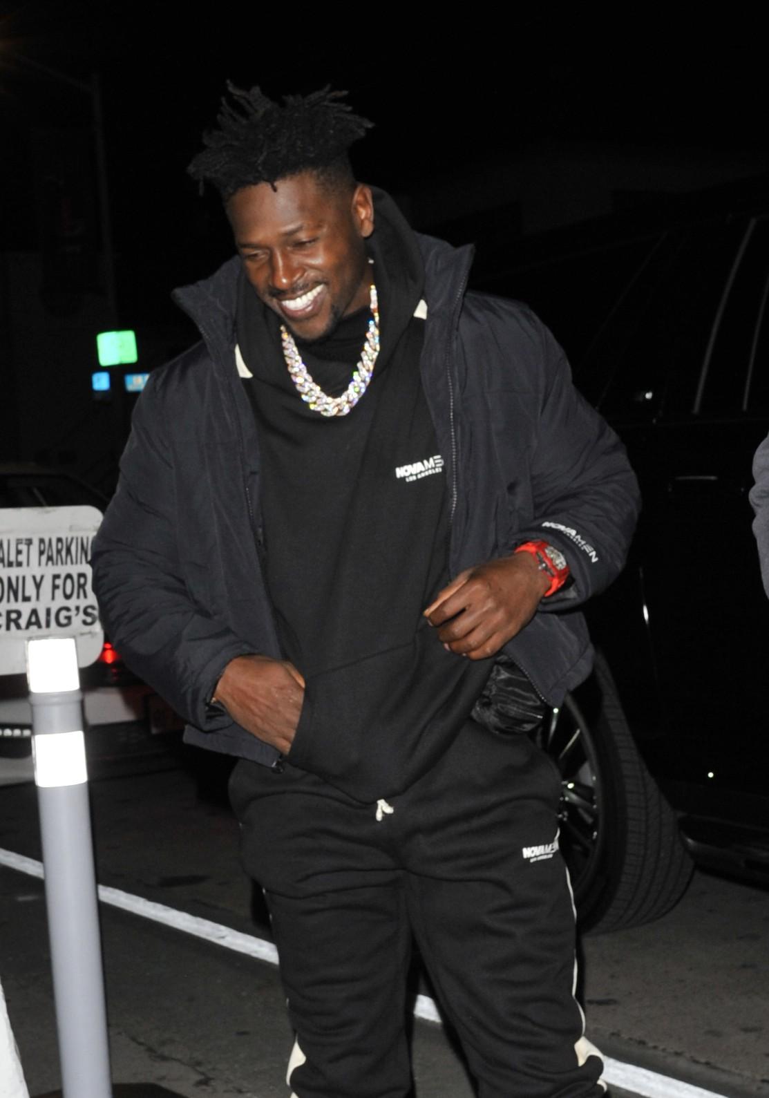Antonio Brown Put On Notice After Posting Creepy AI Picture Of Taylor Swift