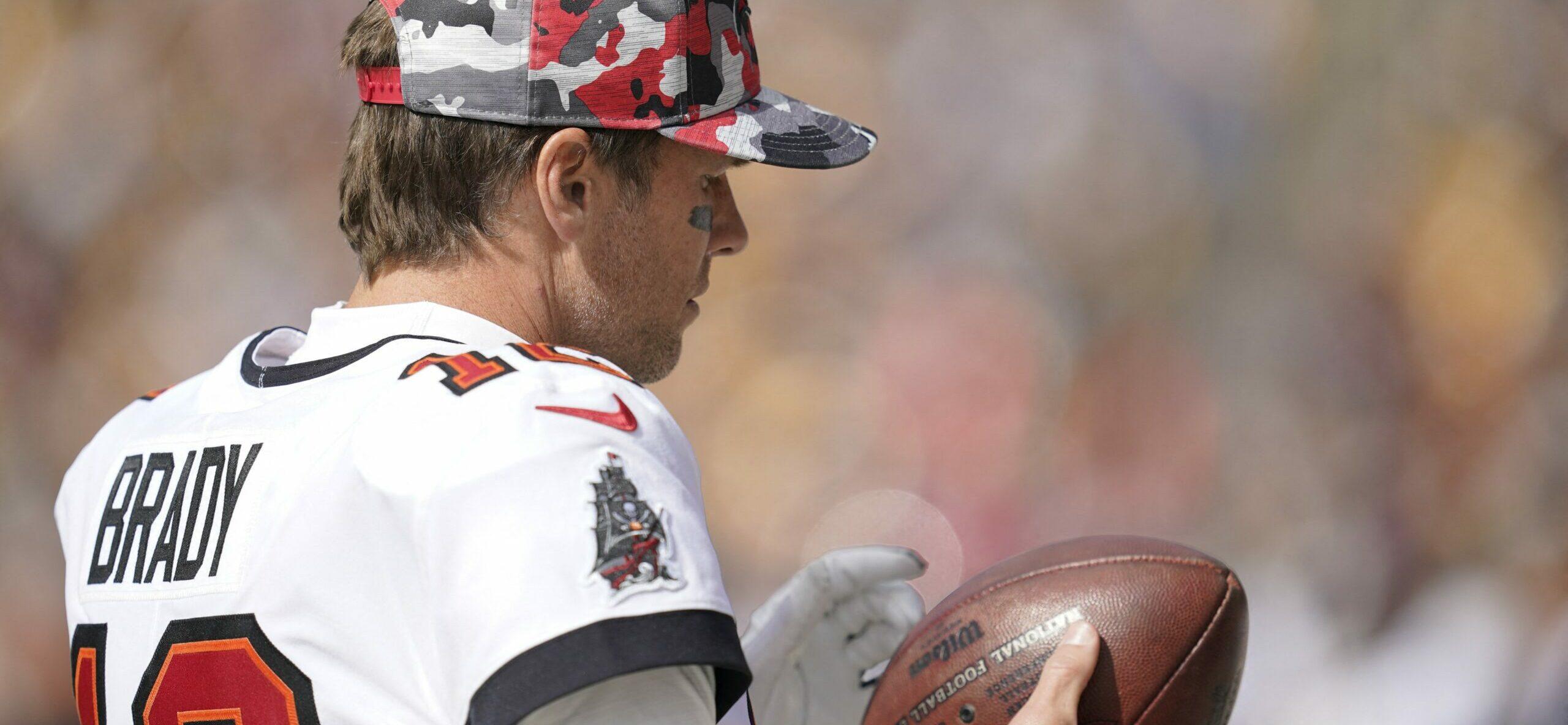 Pro Bowler Thomas Jones Comments On Tom Brady’s Sideline Meltdown