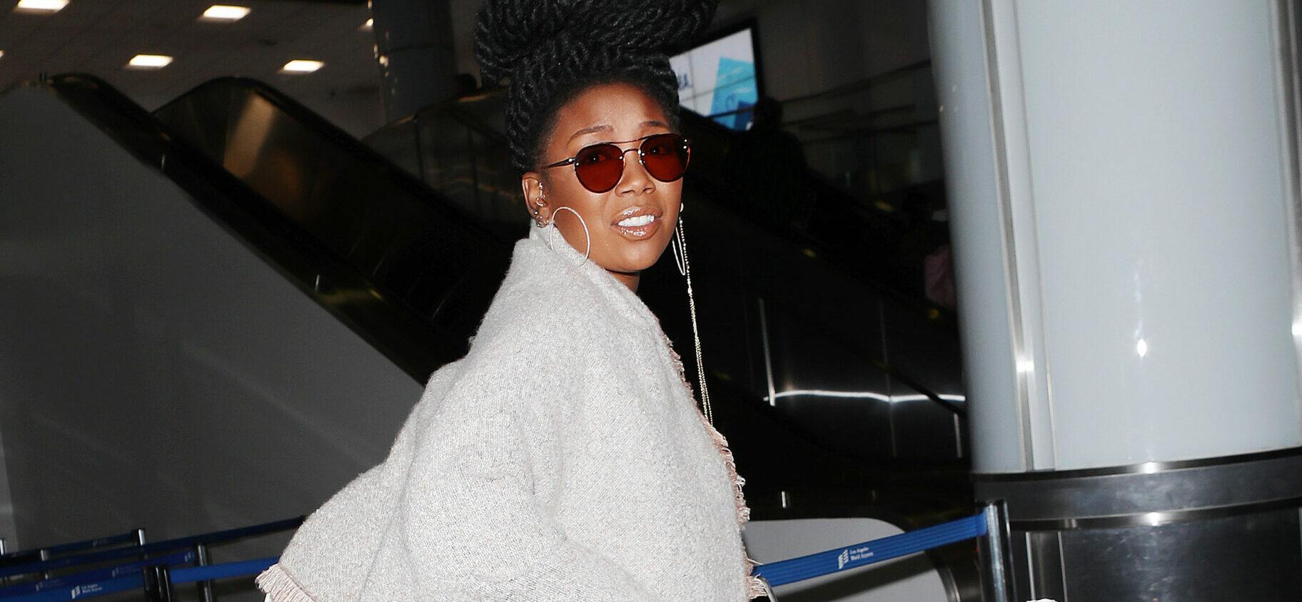 Singer Brandy Norwood arriving at the Los Angeles International Airport - LAX