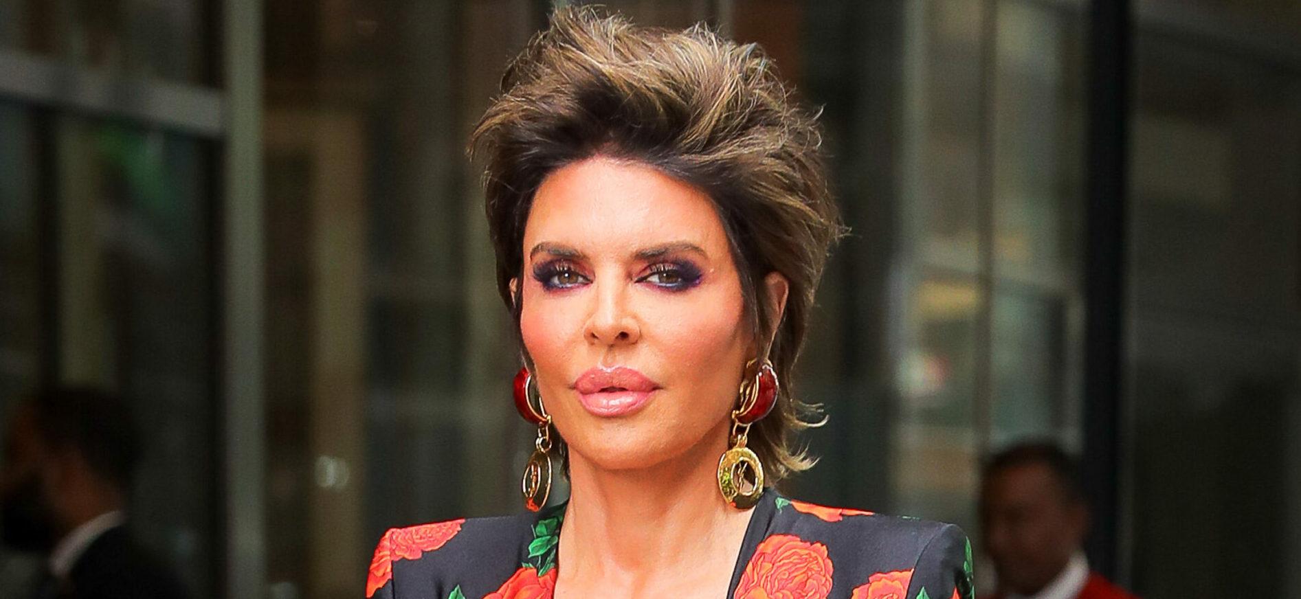 Lisa Rinna Has NO Plans To Hangout With ‘RHOBH’ Cast Members After Exit