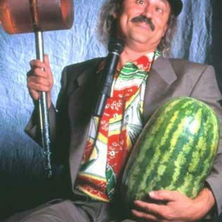 Comedian Gallagher Diest at 76