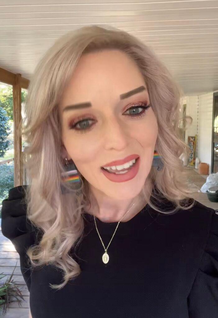 TikTok Favorite &lsquo;Mama Tot&rsquo; Dealing With Cyberbullying