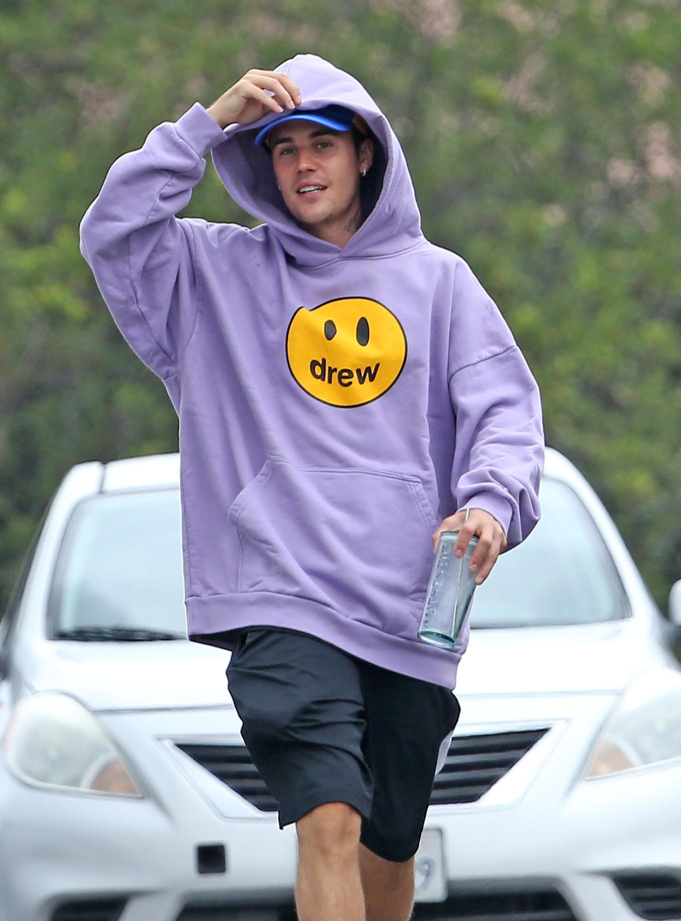 Justin bieber discount in purple hoodie