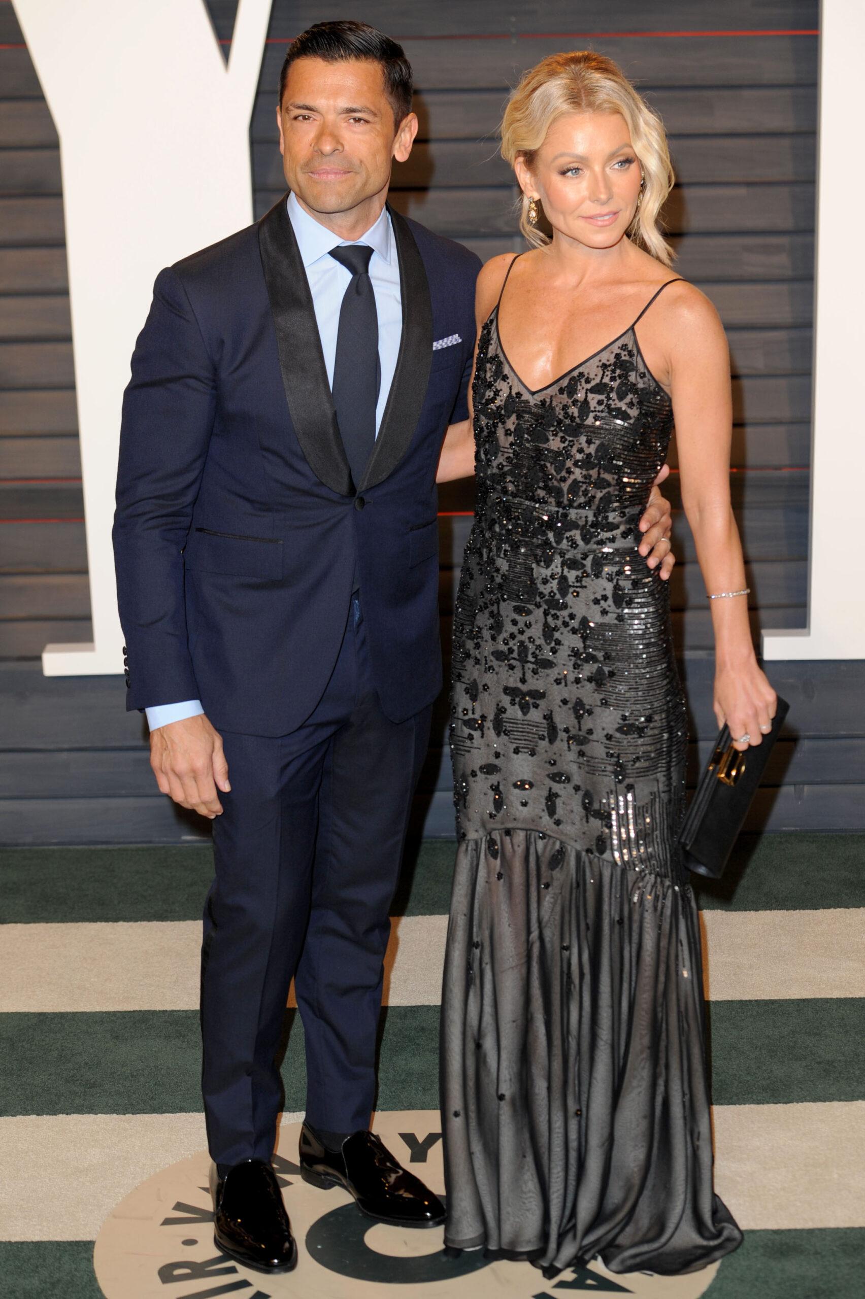 Kelly Ripa and husband Mark Consuelos at the Vanity Fair Oscar Party in LA