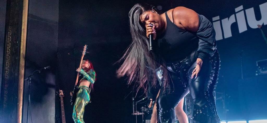 The ‘Grrrls’ On Lizzo’s Tour Feel ‘Good as Hell’
