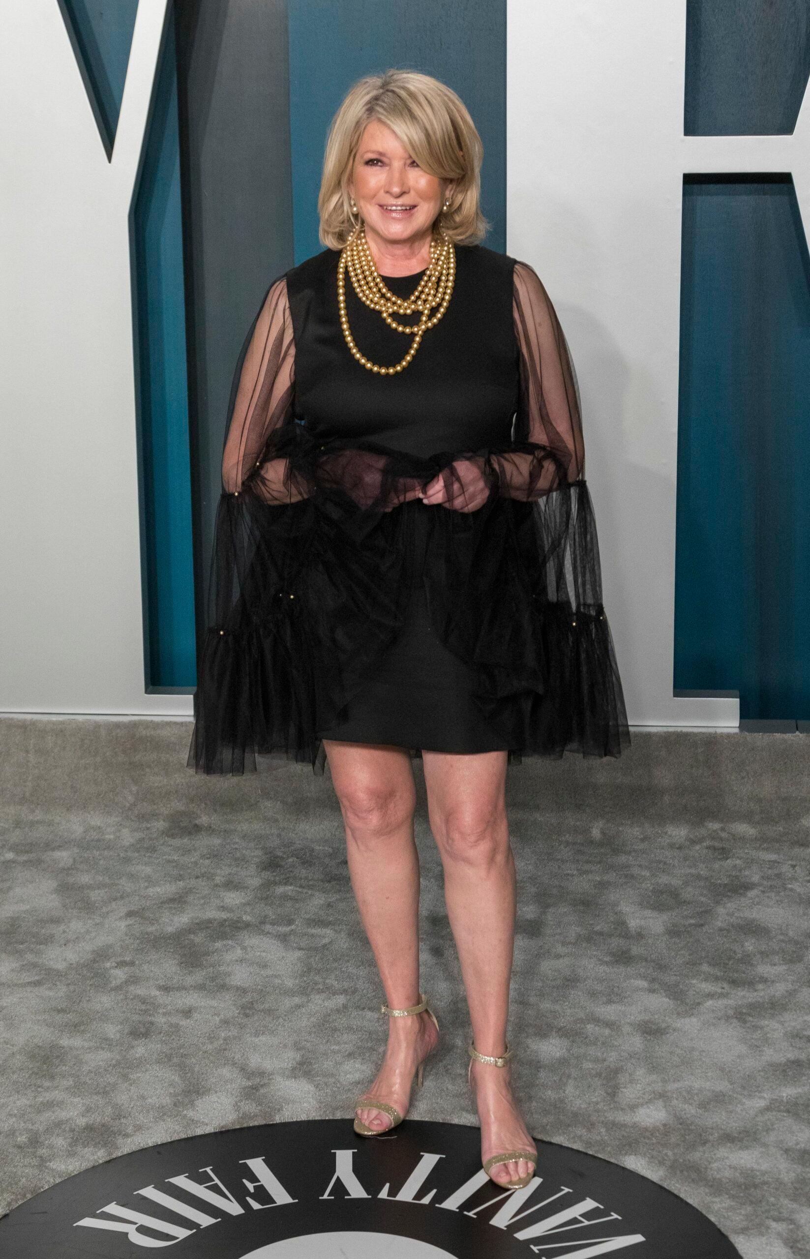 Martha Stewart Masters The Art Of The Thirst Trap In New Nightgown Post!