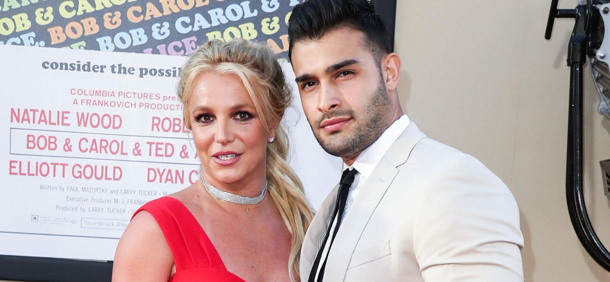 Britney Spears Spends First Christmas Without Sam Asghari