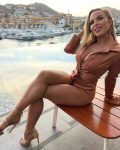 Lauren Drain Shows Off Her Physique In Tight Purple Party Dress