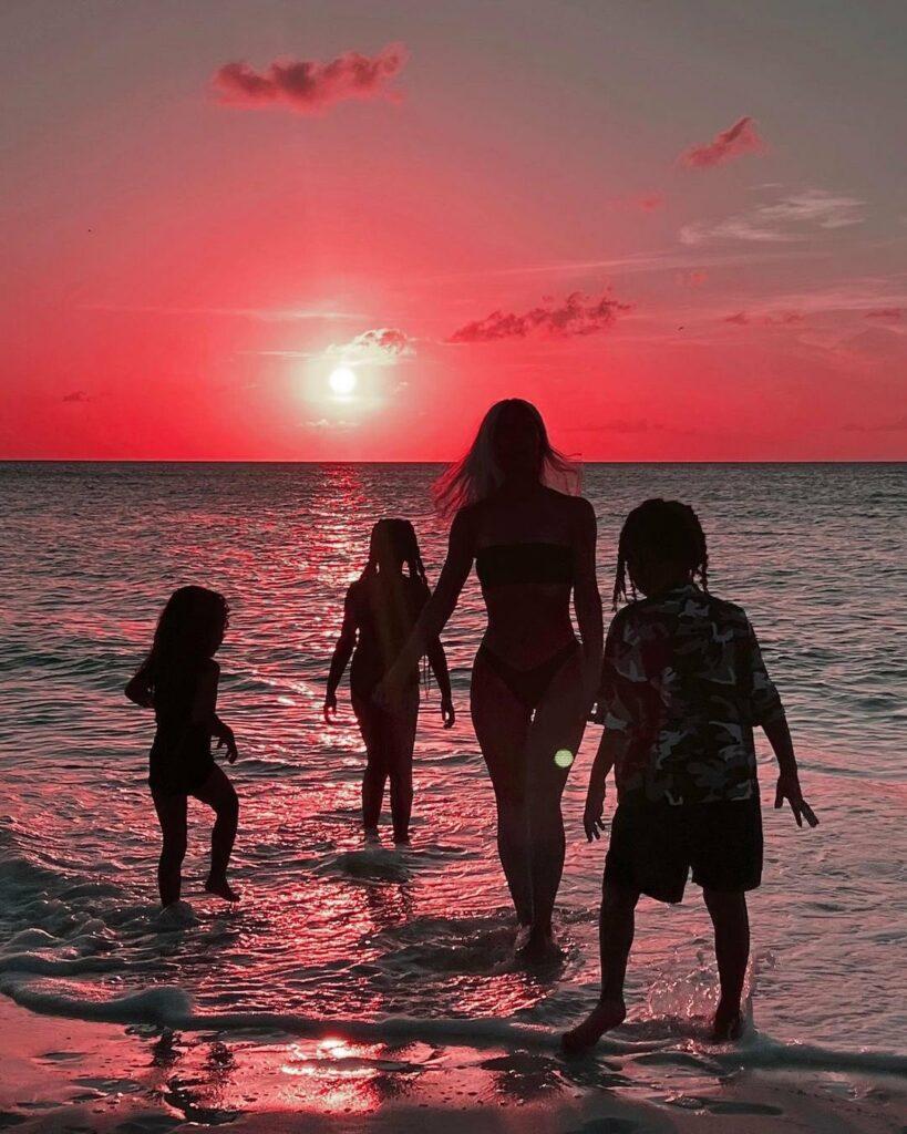 Kim Kardashian posted a picture with only three kids